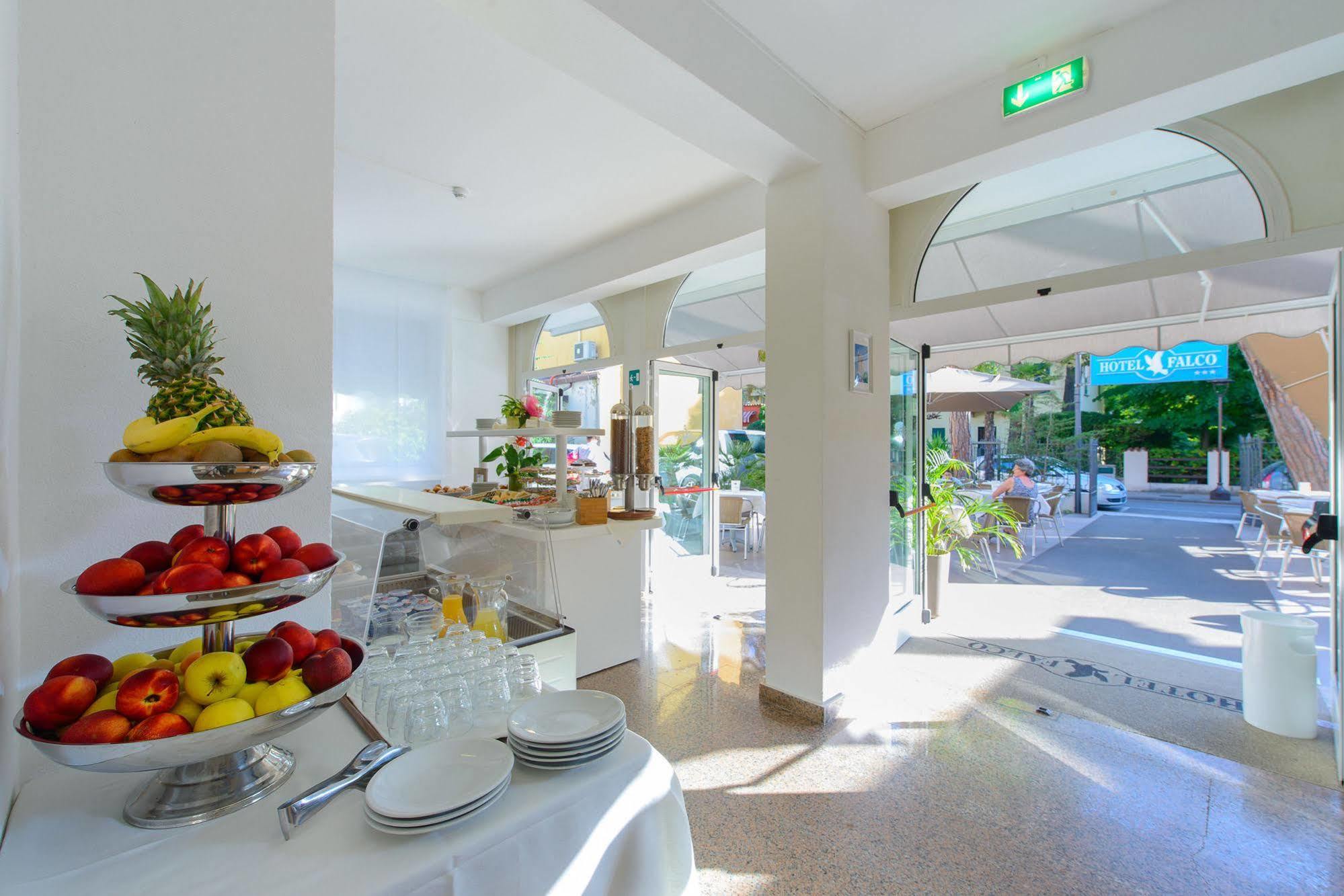 Hotel Falco Riccione Extérieur photo